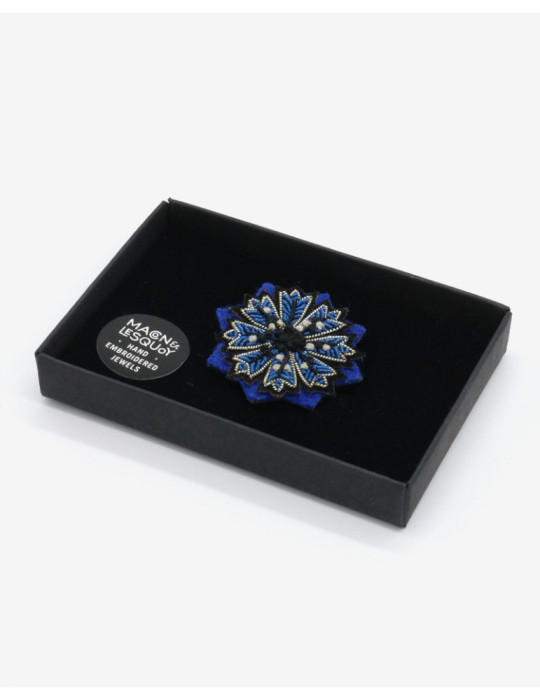 Broche Bleuet de France x Macon & Lesquoy